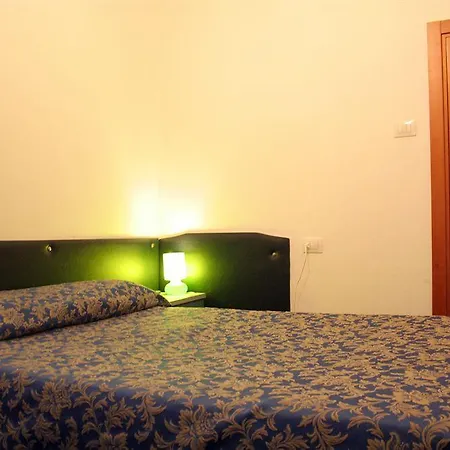 ロマーニャ ホテル フィレンツェ