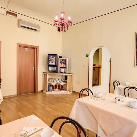 Romagna فندق